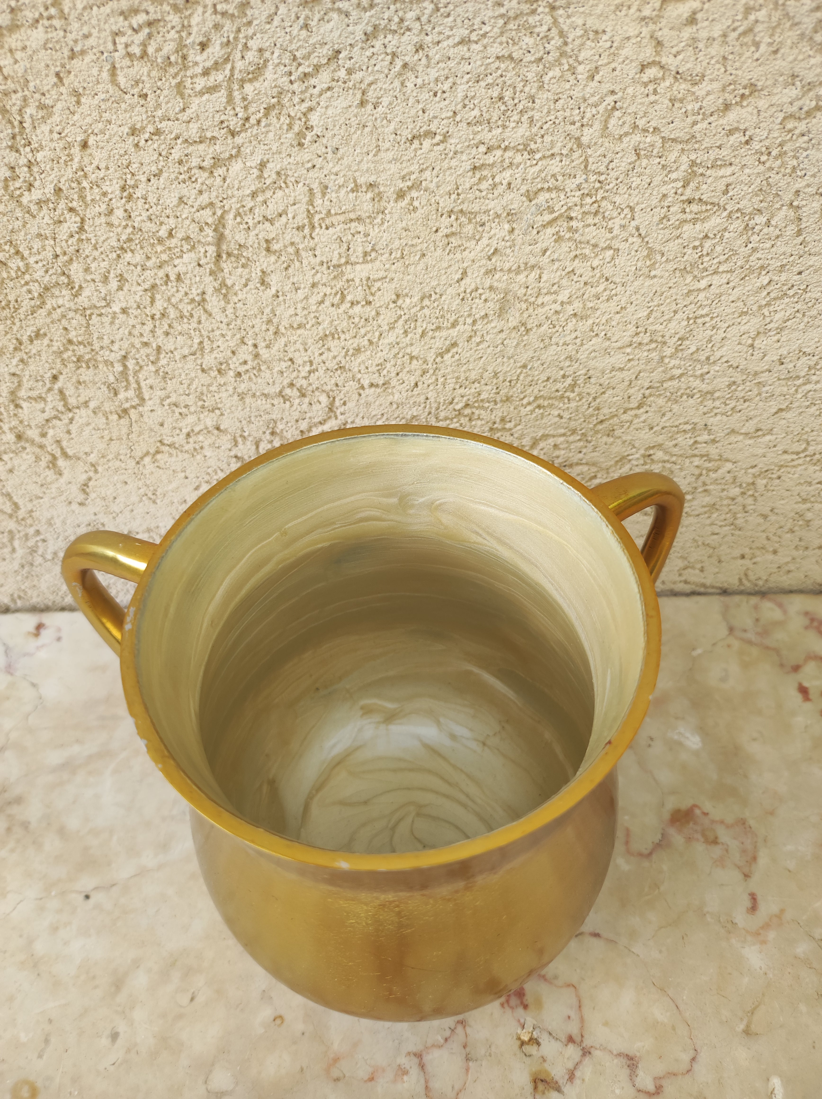 נטלה מאלומיניום בצבע זהב