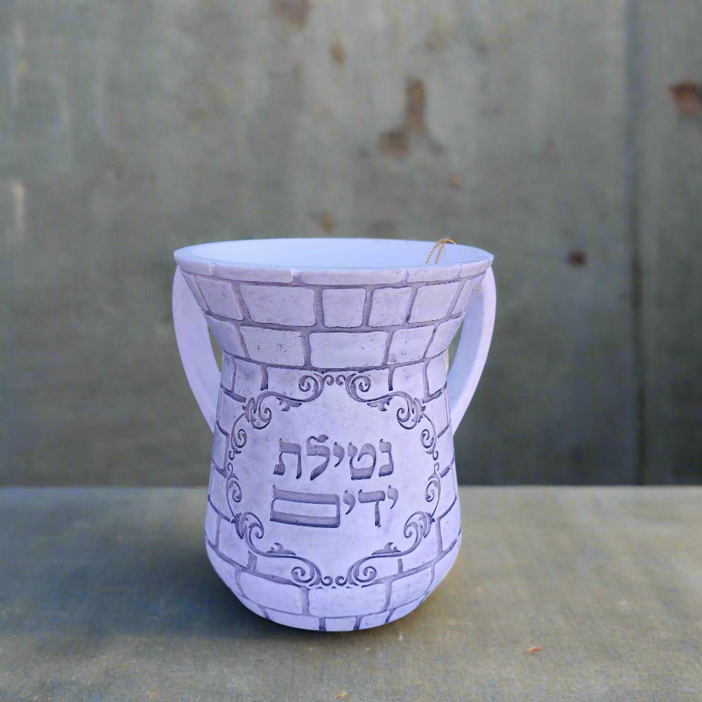 נטלה מפוליריזן