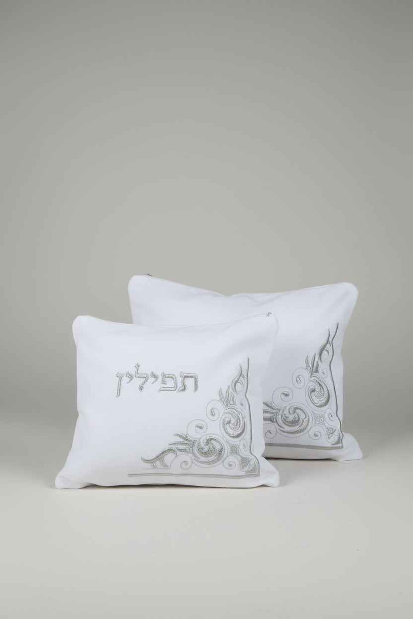 כיסוי לטלית ולתפילין מקטיפה- לבן ועיטורים בגוון כסף